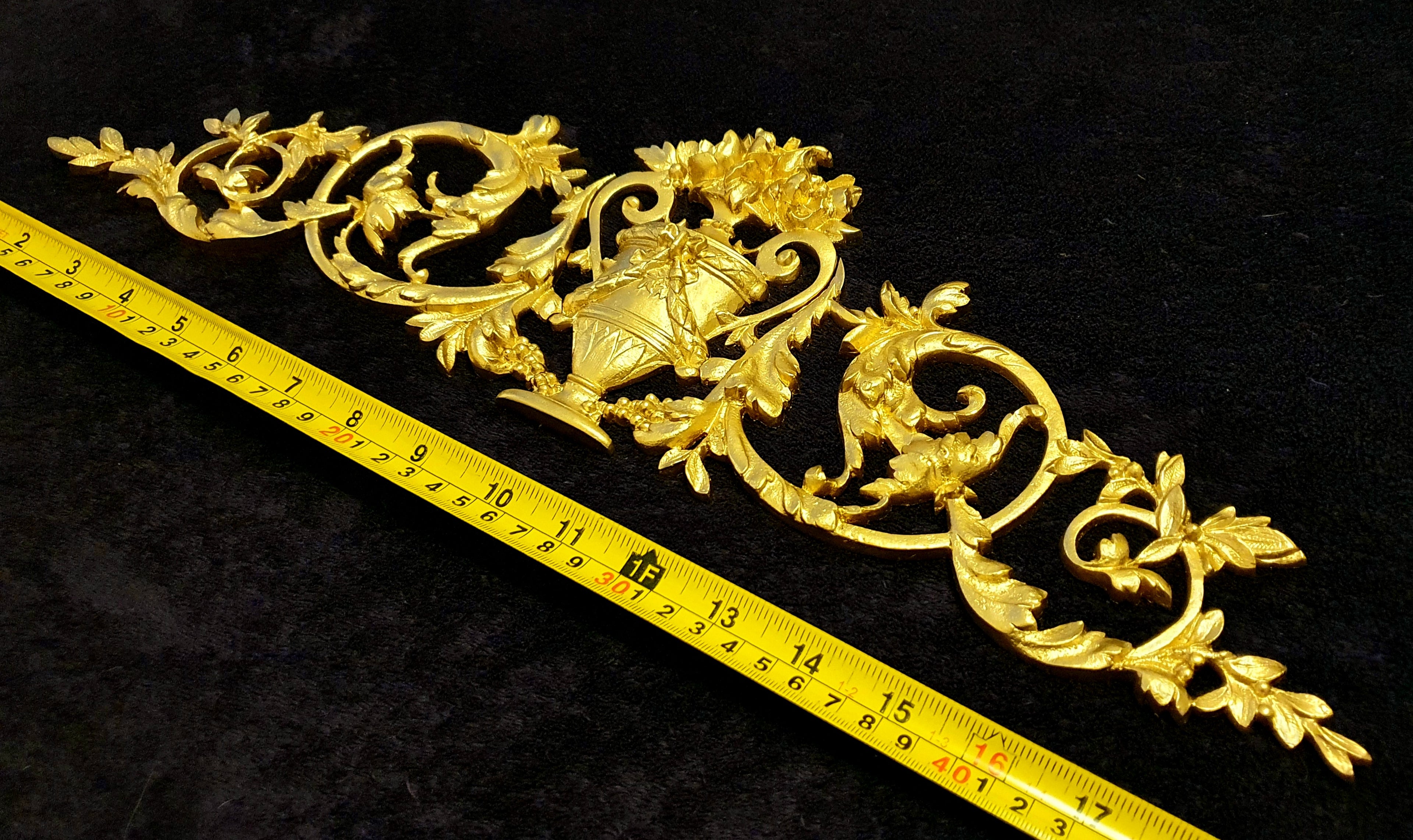 DECORATIVE RESIN MOULDING LOUIS XVI ANTIQUE APPLIQUE GILT WHITE WALL DECORATION (No141)