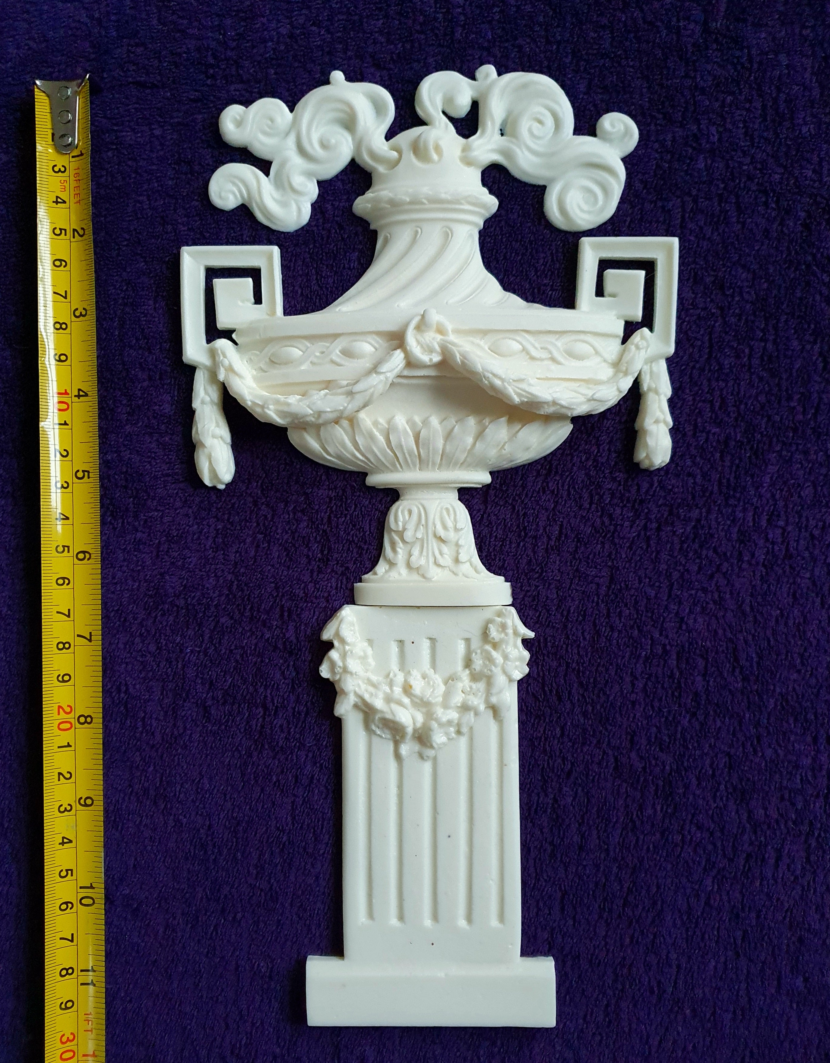 LARGE LOUIS XVI URN PLASTIC ORNATE WALL MIRROR MOULDING DECORATION (No151)