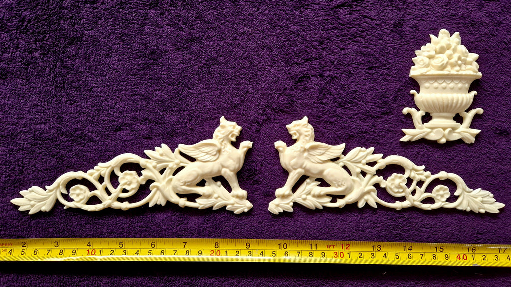 LARGE EMPIRE ONLAY GRIFFIN WALL APPLIQUE MOULDING (No45)