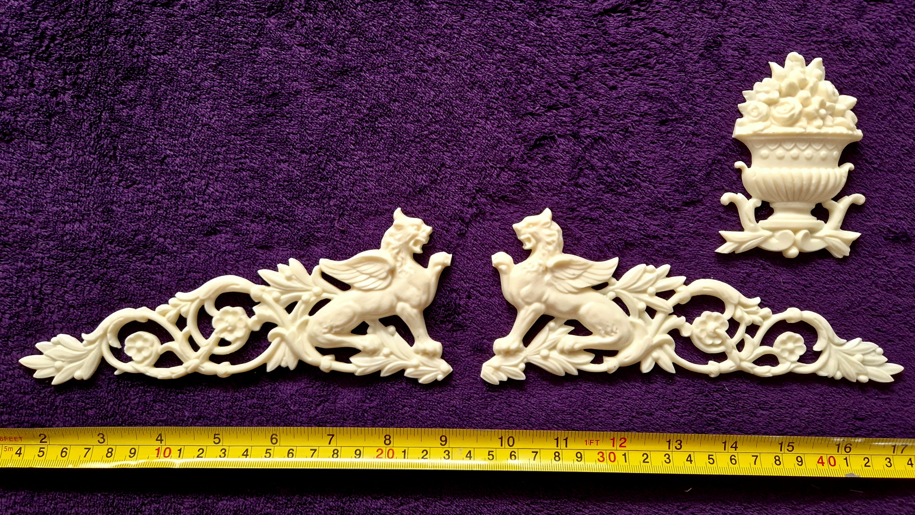 LARGE EMPIRE ONLAY GRIFFIN WALL APPLIQUE MOULDING (No45)