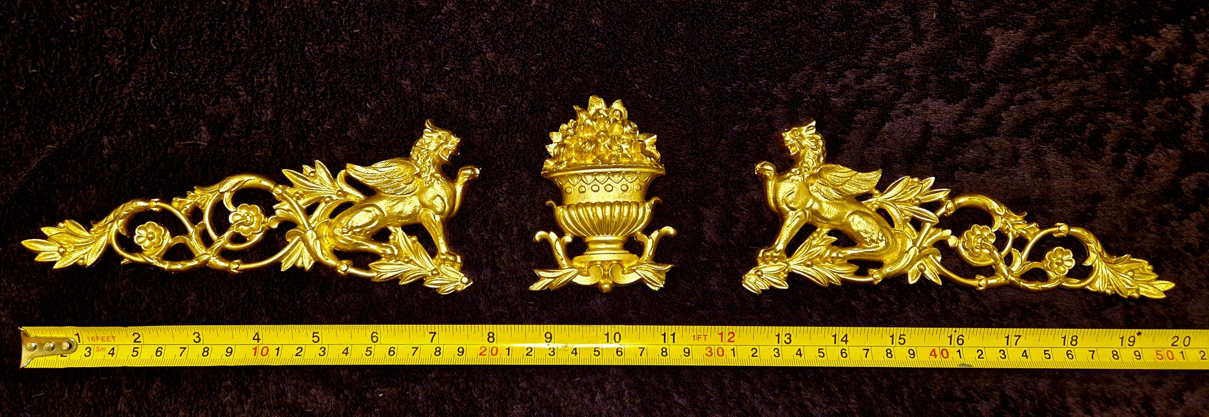 LARGE EMPIRE ONLAY GRIFFIN WALL APPLIQUE MOULDING (No45)