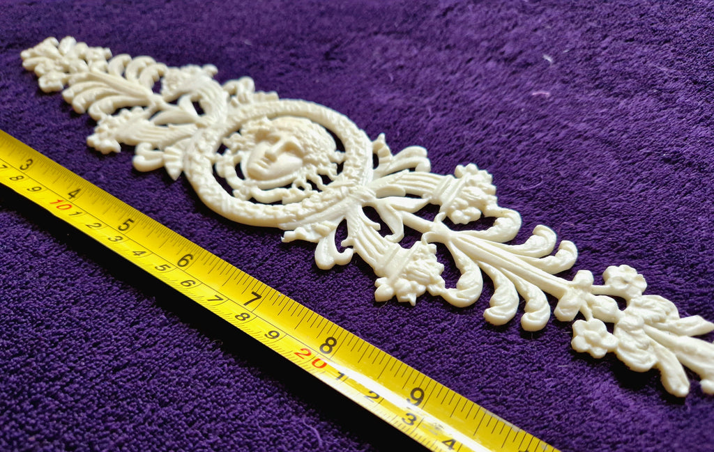 DECORATIVE PLASTIC MOULDING LOUIS XVI ANTIQUE STYLE APPLIQUE GILT WHITE WALL DECORATION (No158)