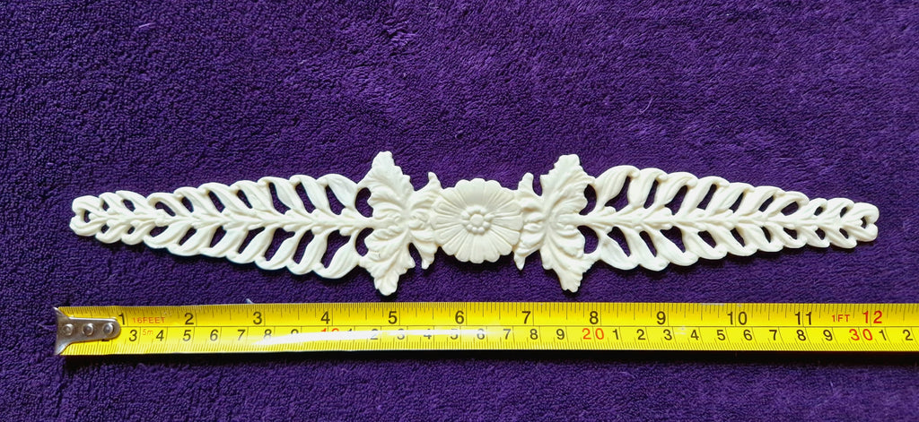 DECORATIVE PLASTIC MOULDING LOUIS XVI ANTIQUE STYLE APPLIQUE GILT WHITE WALL DECORATION (No159)