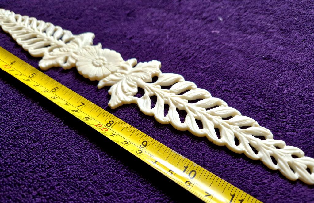 DECORATIVE PLASTIC MOULDING LOUIS XVI ANTIQUE STYLE APPLIQUE GILT WHITE WALL DECORATION (No159)