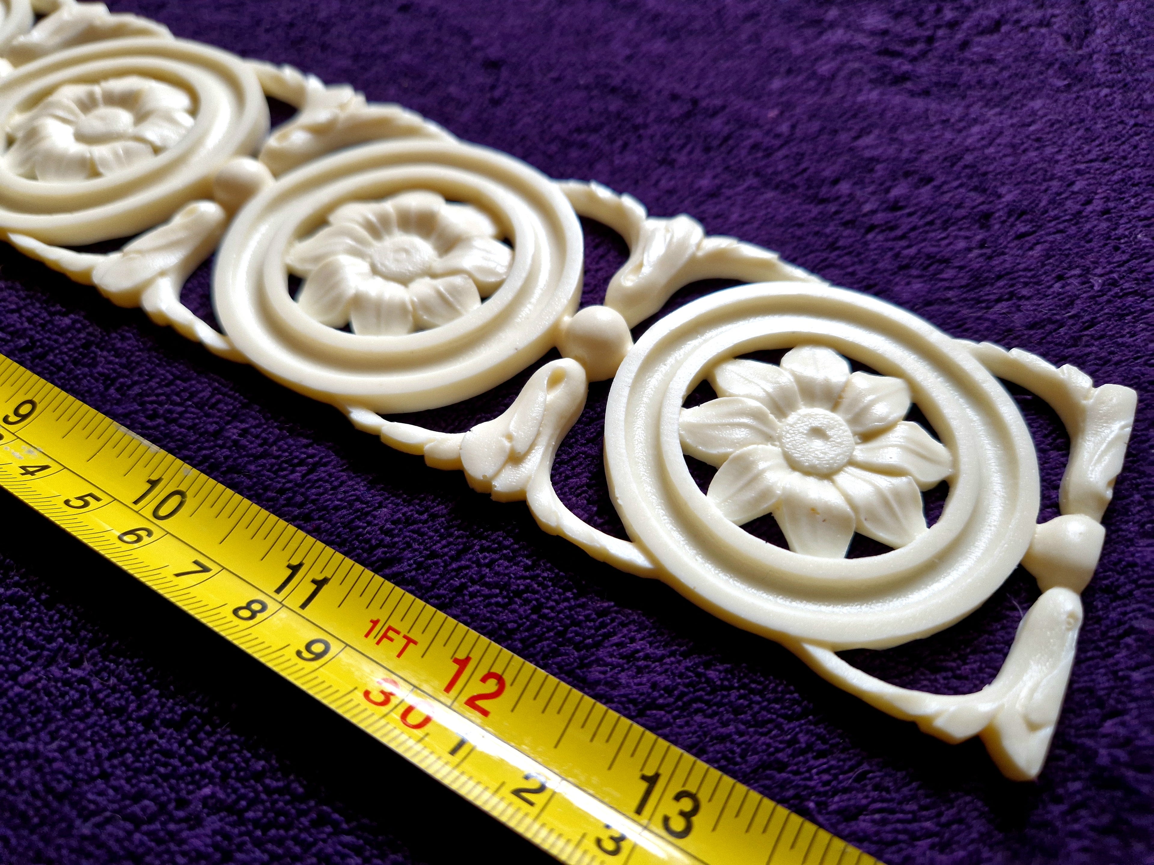 LARGE LOUIS XVI URN PLASTIC ORNATE WALL MIRROR MOULDING DECORATION (No156)