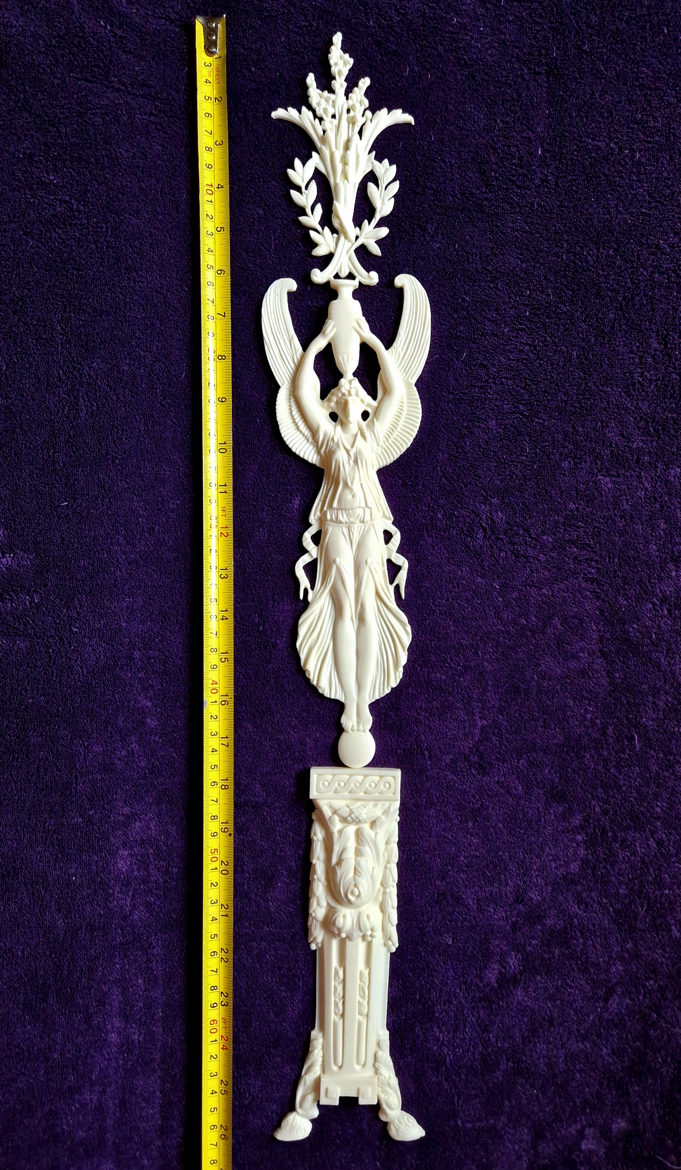 DECORATIVE PLASTIC MOULDING LOUIS XVI ANTIQUE STYLE APPLIQUE GILT WHITE WALL DECORATION (No164)