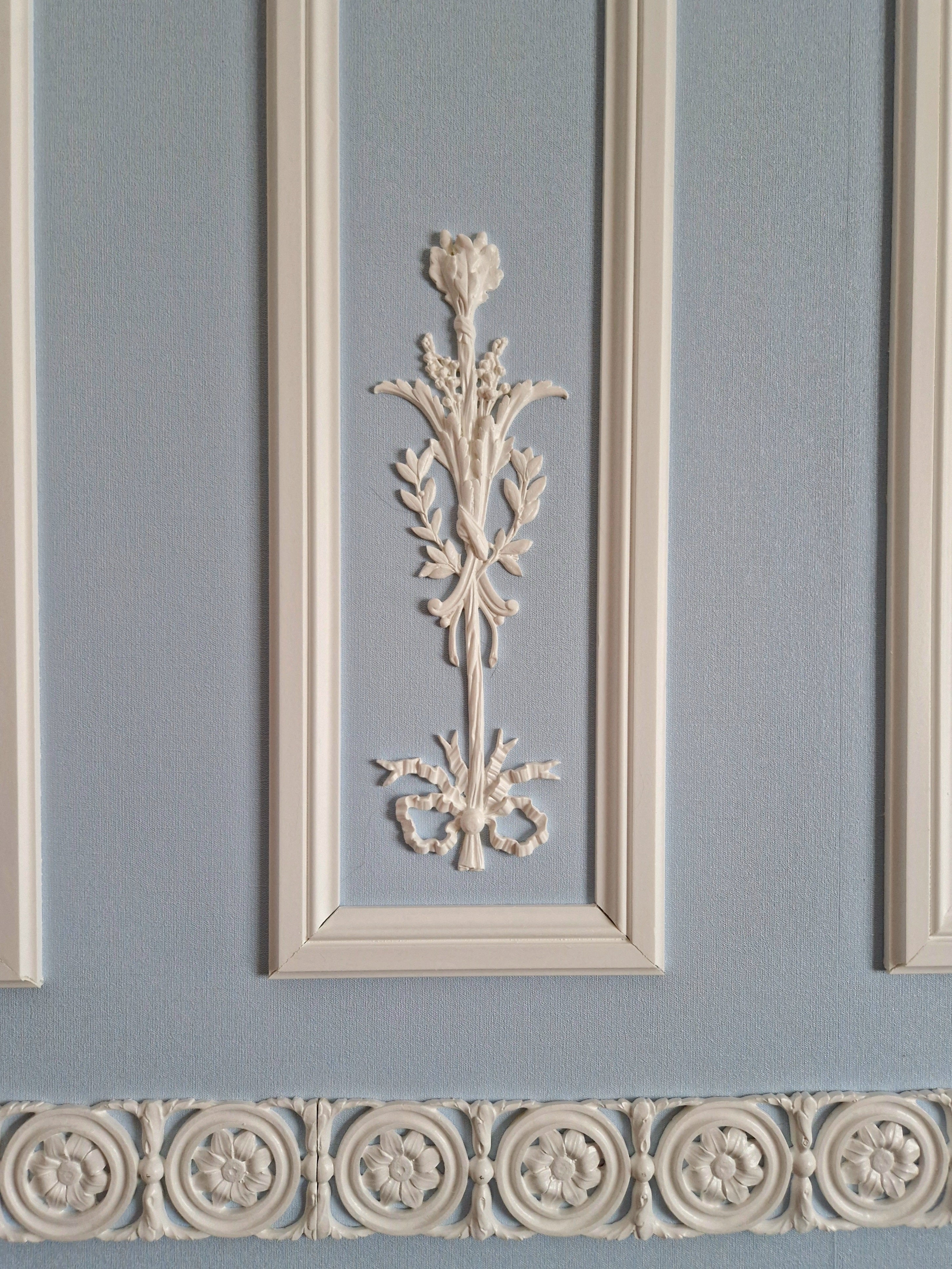 LARGE LOUIS XVI URN PLASTIC ORNATE WALL MIRROR MOULDING DECORATION (No156)
