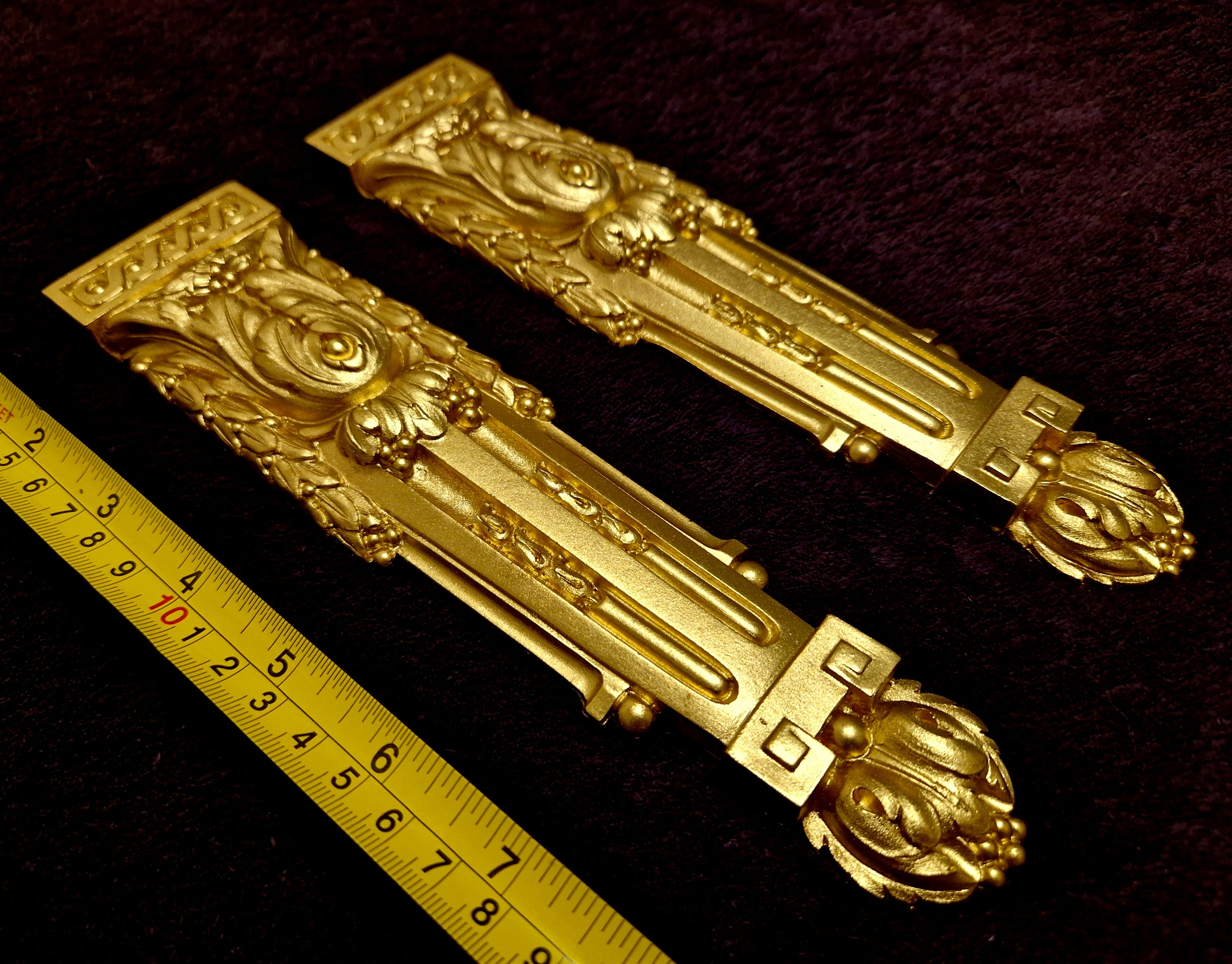 PAIR LOUIS XVI STYLE PLASTIC ORNATE WALL MIRROR MOULDING DECORATION (No155)