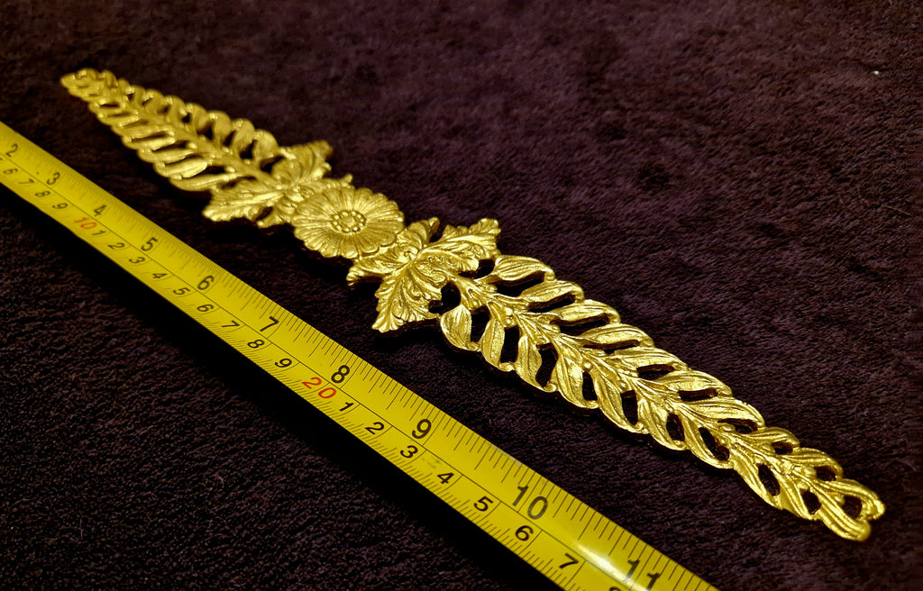 DECORATIVE PLASTIC MOULDING LOUIS XVI ANTIQUE STYLE APPLIQUE GILT WHITE WALL DECORATION (No159)