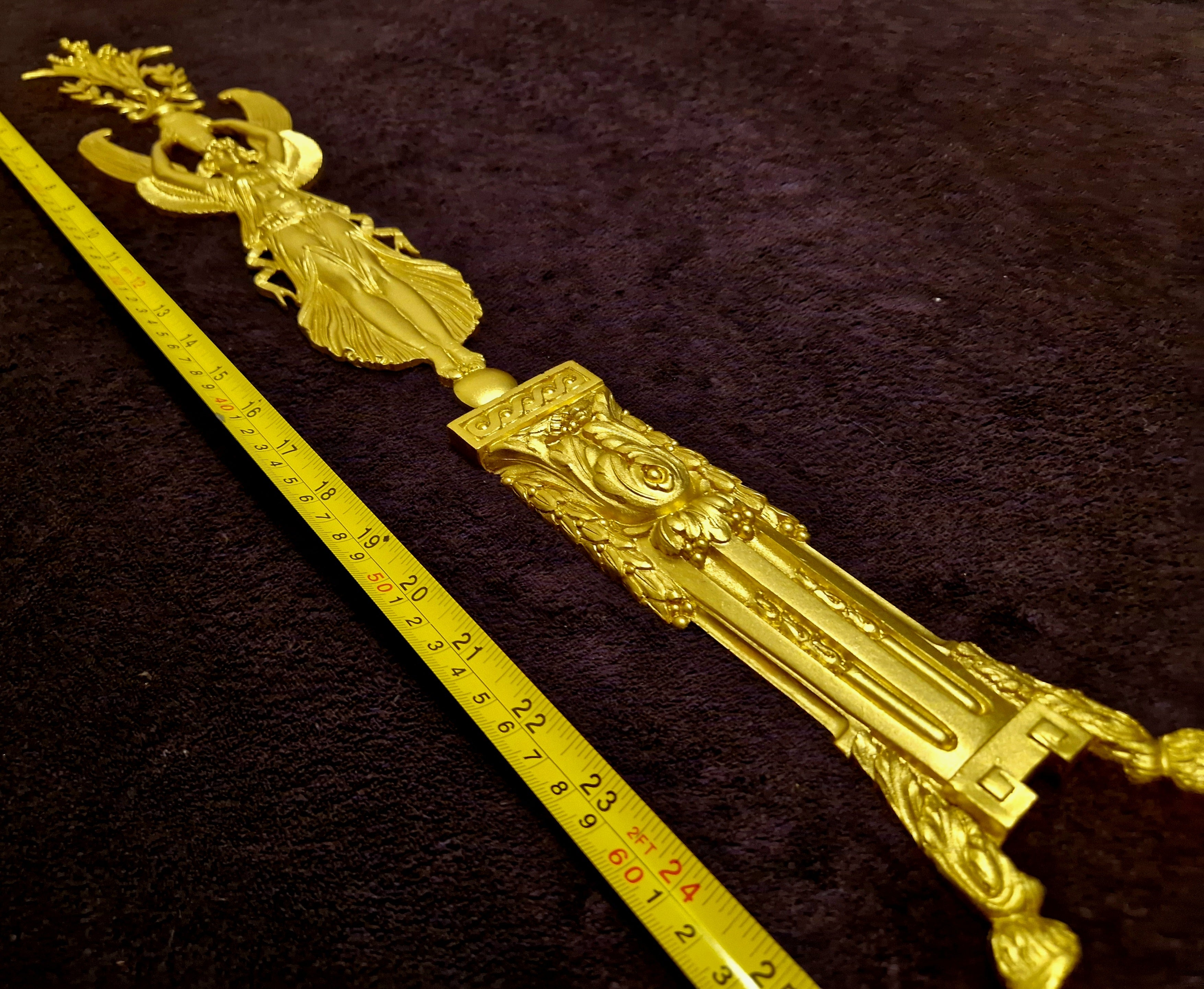 DECORATIVE PLASTIC MOULDING LOUIS XVI ANTIQUE STYLE APPLIQUE GILT WHITE WALL DECORATION (No164)