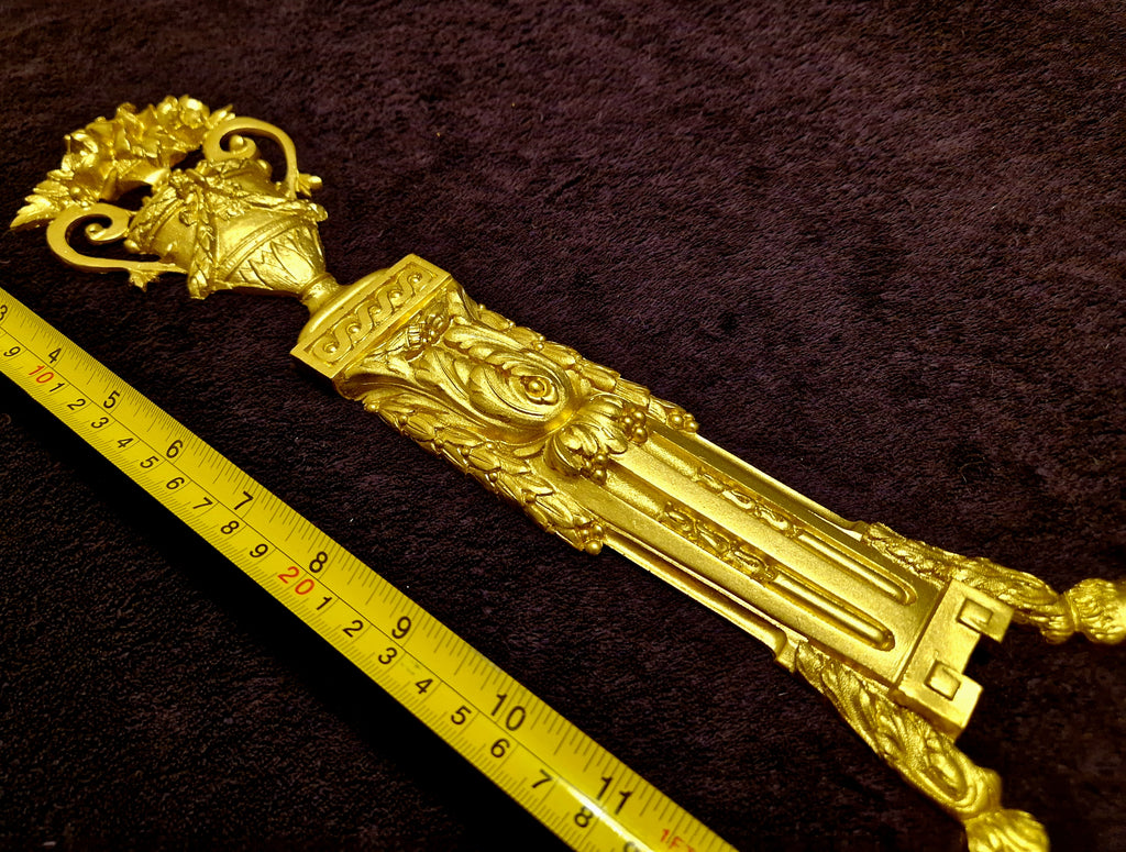 DECORATIVE PLASTIC MOULDING LOUIS XVI ANTIQUE STYLE APPLIQUE GILT WHITE WALL DECORATION (No162)