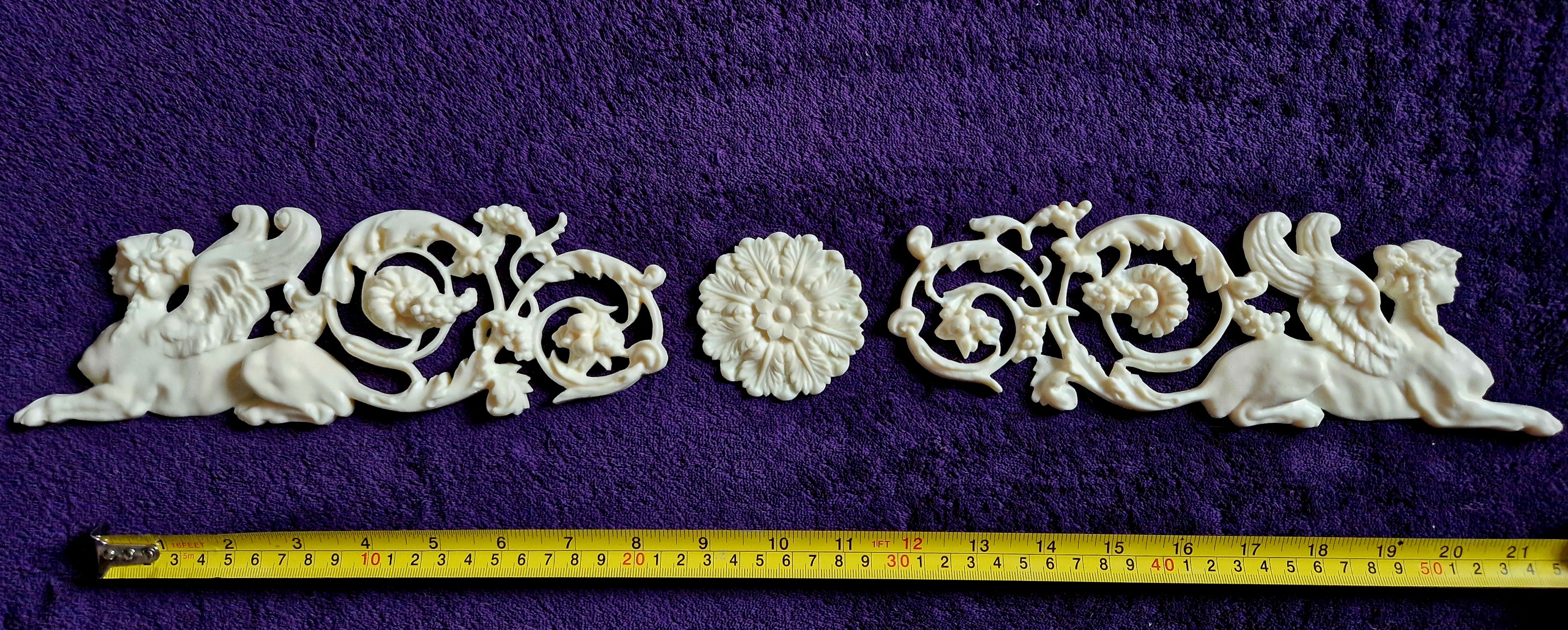 DECORATIVE PLASTIC MOULDING LOUIS XVI ANTIQUE STYLE APPLIQUE GILT WHITE WALL DECORATION (No166)