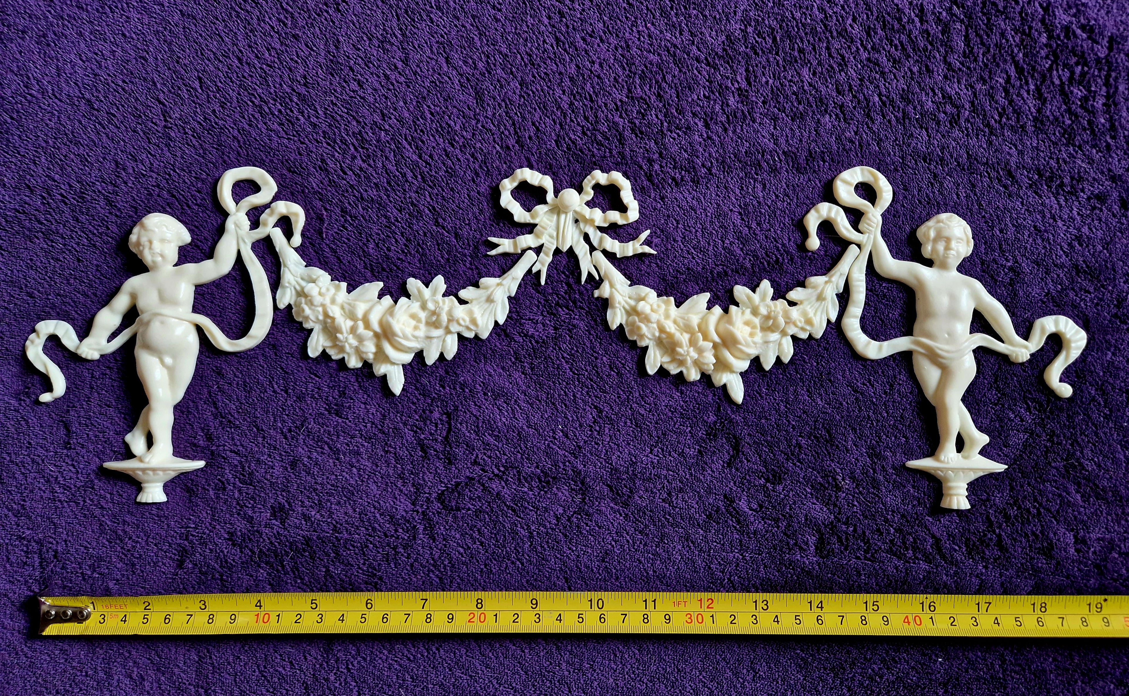 DECORATIVE RESIN PEDIMENT LOUIS XVI CHERUBS FLORAL APPLIQUE GILT WHITE DECORATION (No168)