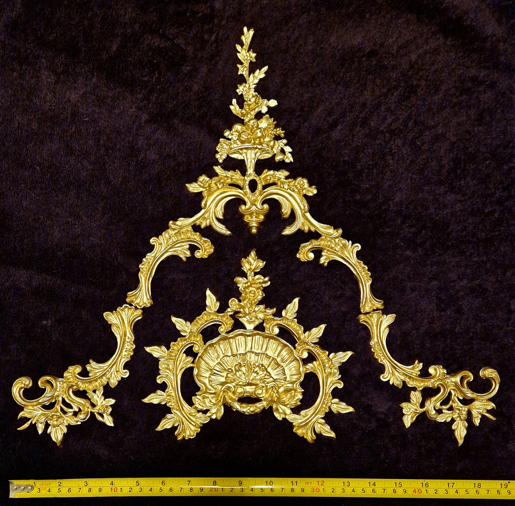 LARGE DECORATIVE PLASTIC PANEL PEDIMENT LOUIS XV APPLIQUE GILT WHITE DECORATION (No174)
