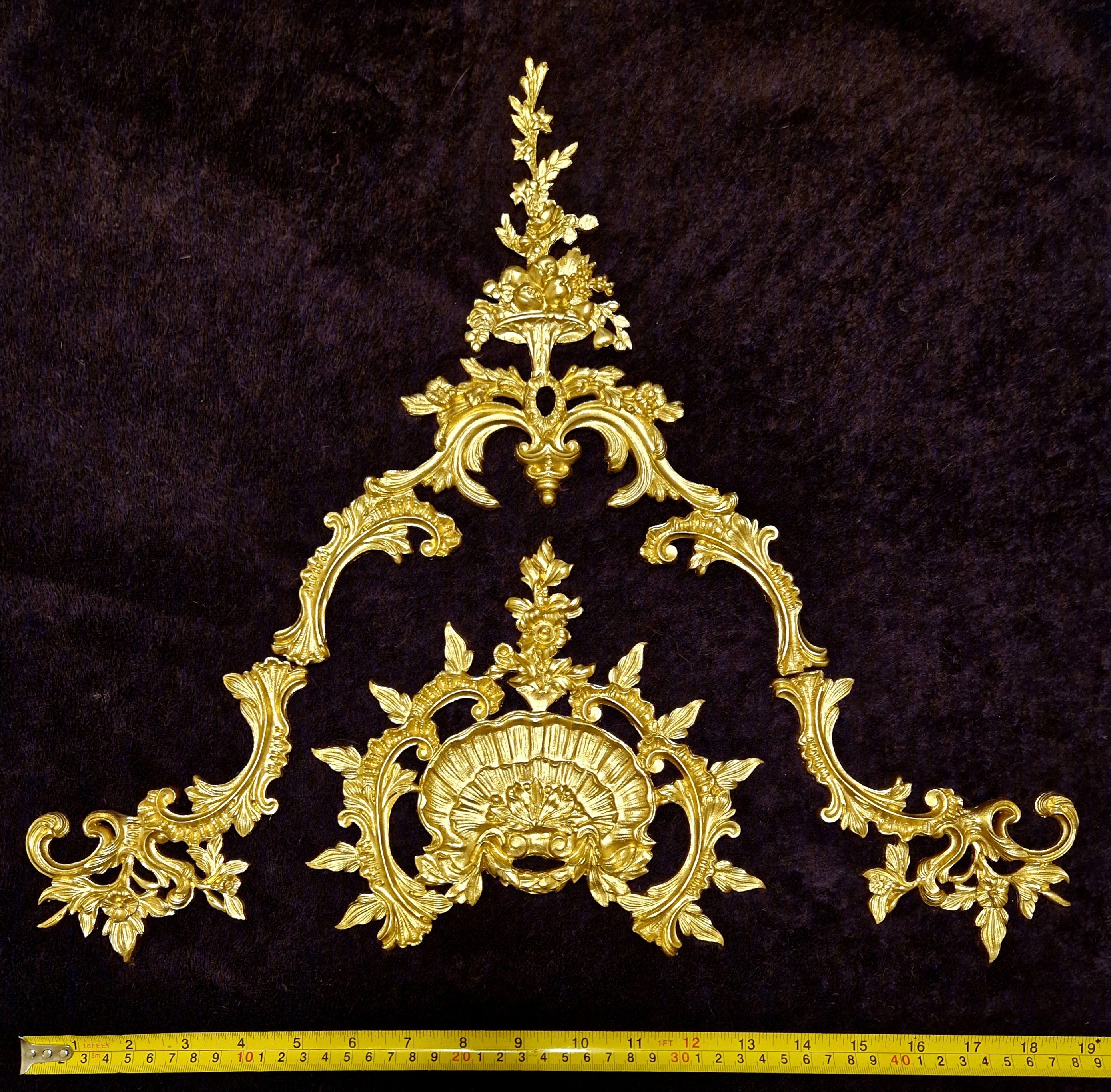 LARGE DECORATIVE PLASTIC PANEL PEDIMENT LOUIS XV APPLIQUE GILT WHITE DECORATION (No174)