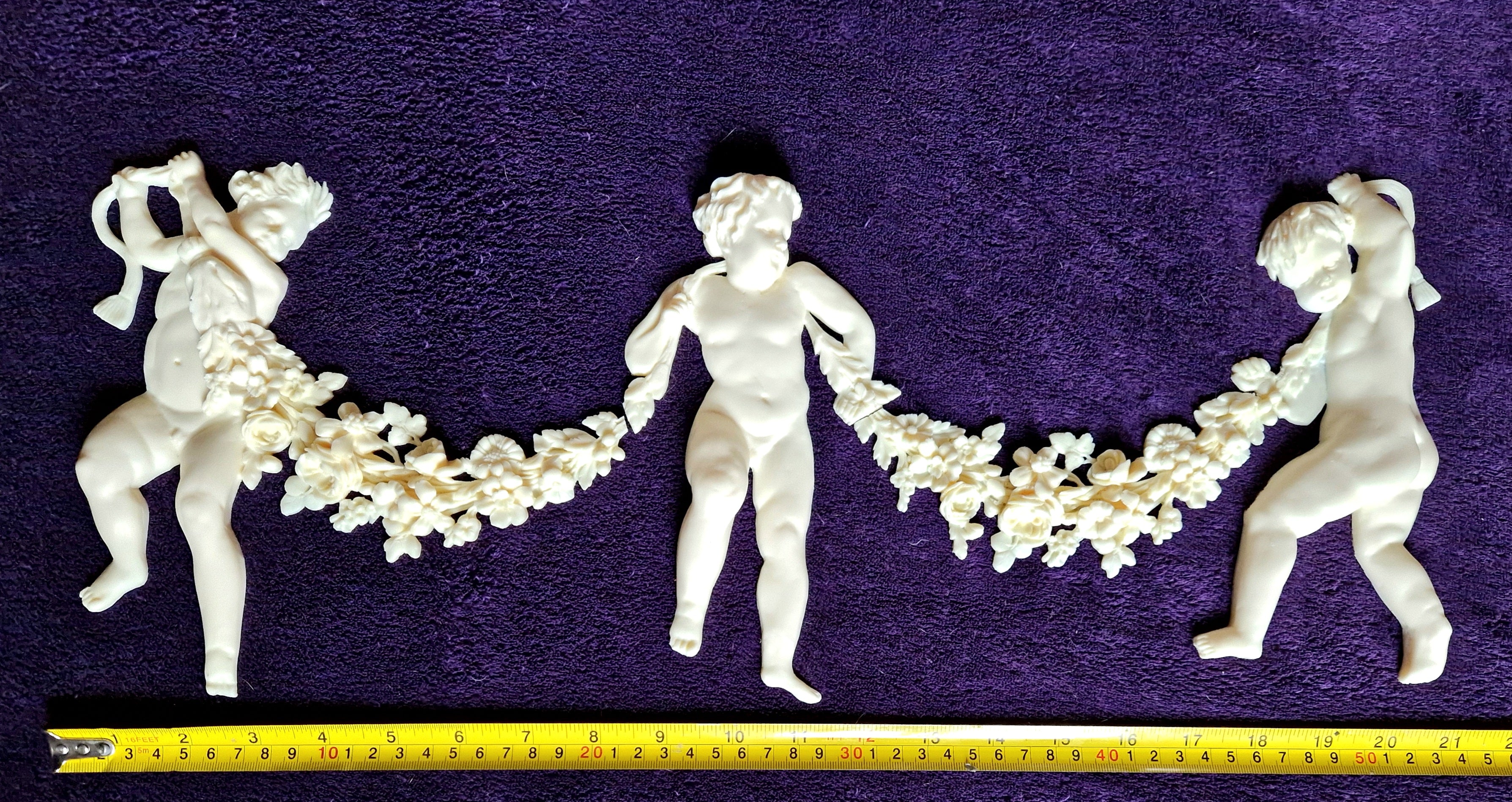 DECORATIVE RESIN PEDIMENT LOUIS XVI CHERUBS FLORAL APPLIQUE GILT WHITE DECORATION (No176)