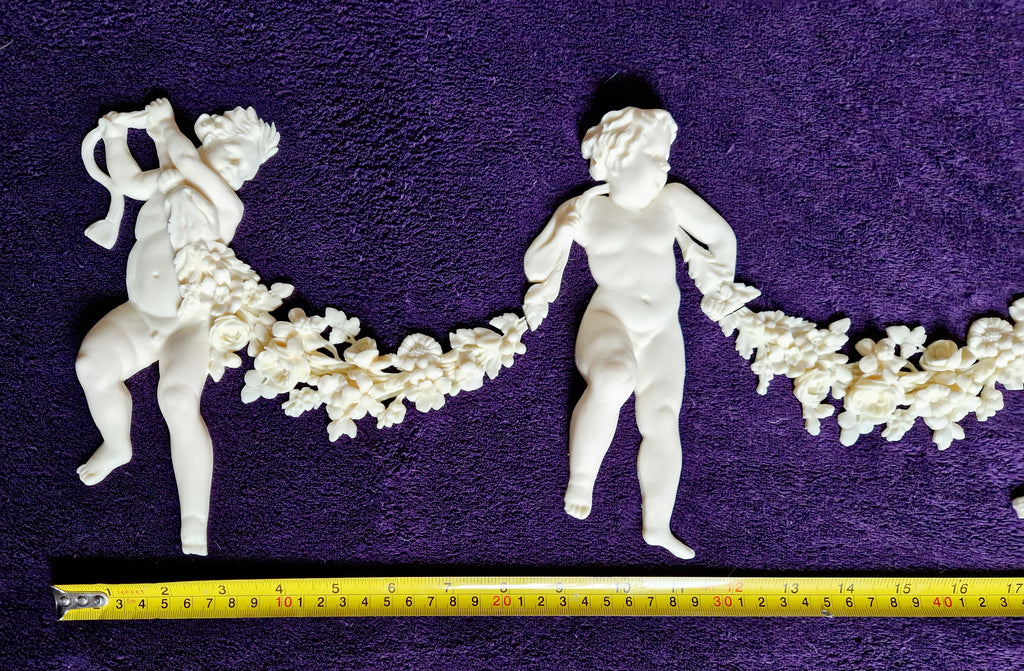 DECORATIVE RESIN PEDIMENT LOUIS XVI CHERUBS FLORAL APPLIQUE GILT WHITE DECORATION (No176)