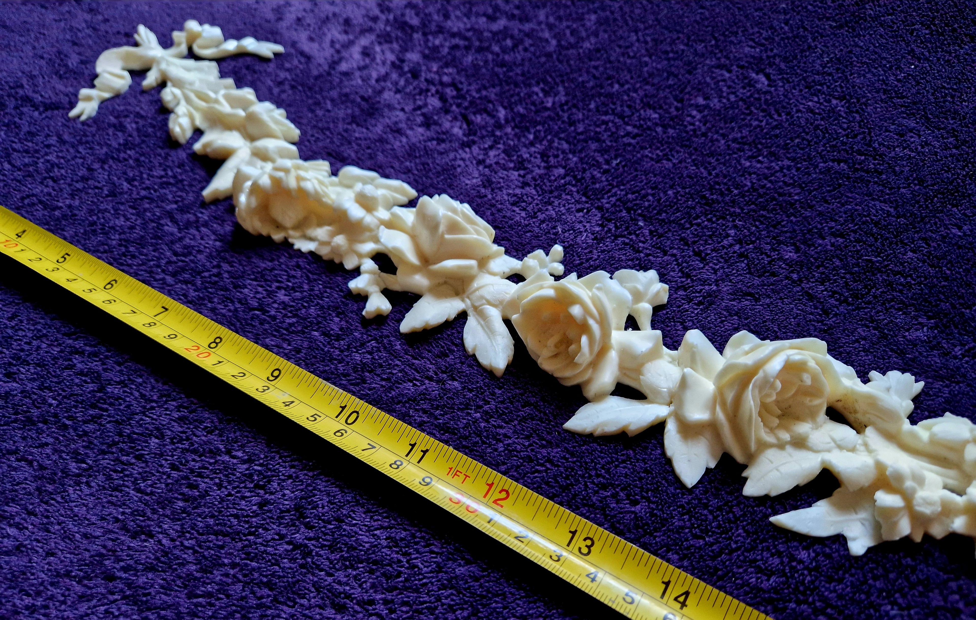DECORATIVE MOULDING WALL DECORATION RIBBON FLORAL SWAG (No182)