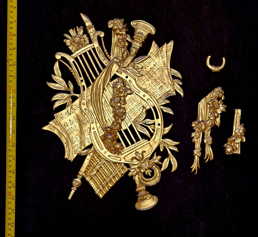 LARGE DECORATIVE PLASTIC PANEL PEDIMENT LOUIS XV APPLIQUE GILT WHITE DECORATION (No183)