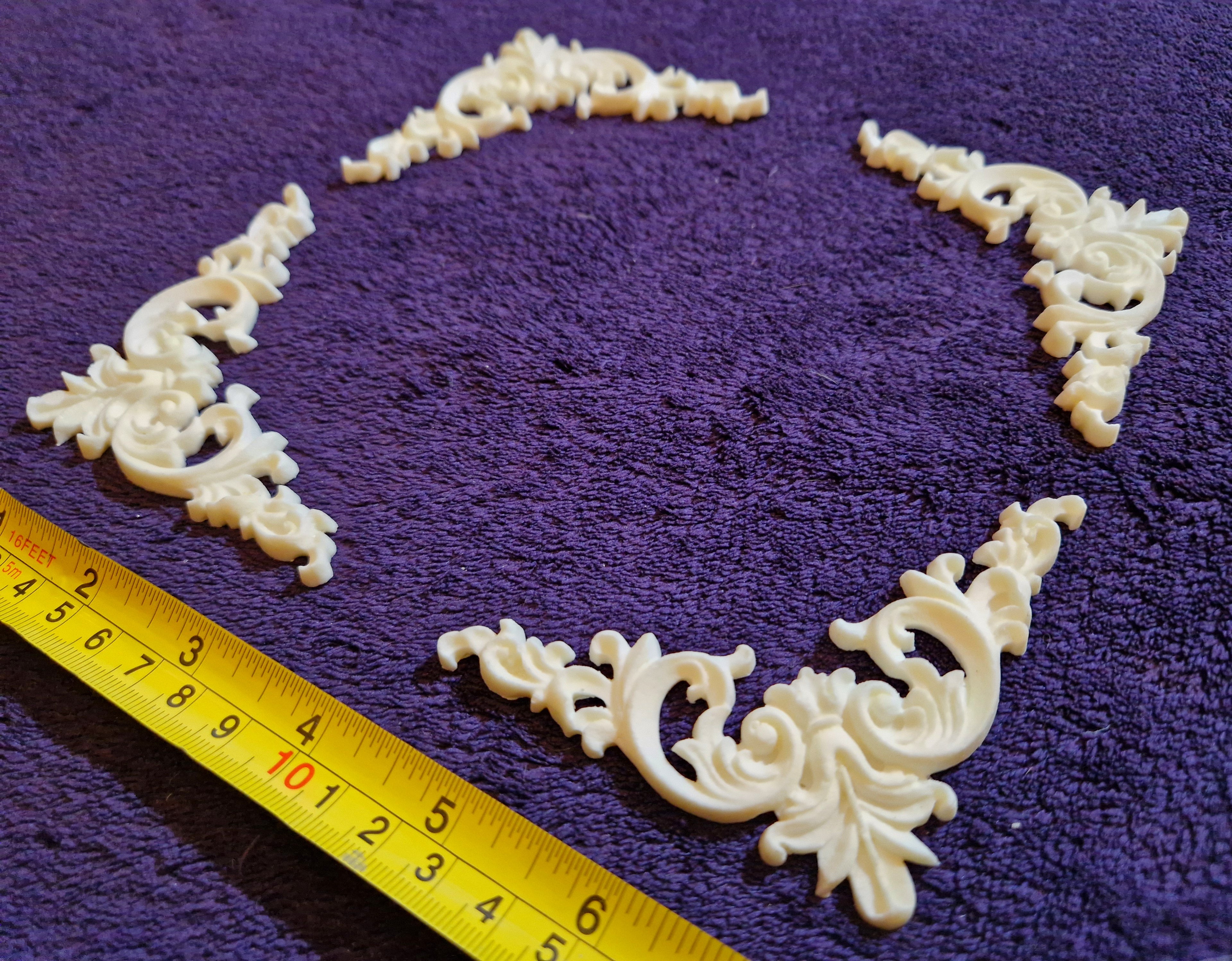 4 CORNERS DECORATIVE MOULDINGS WALL MIRROR DECORATION (No190)