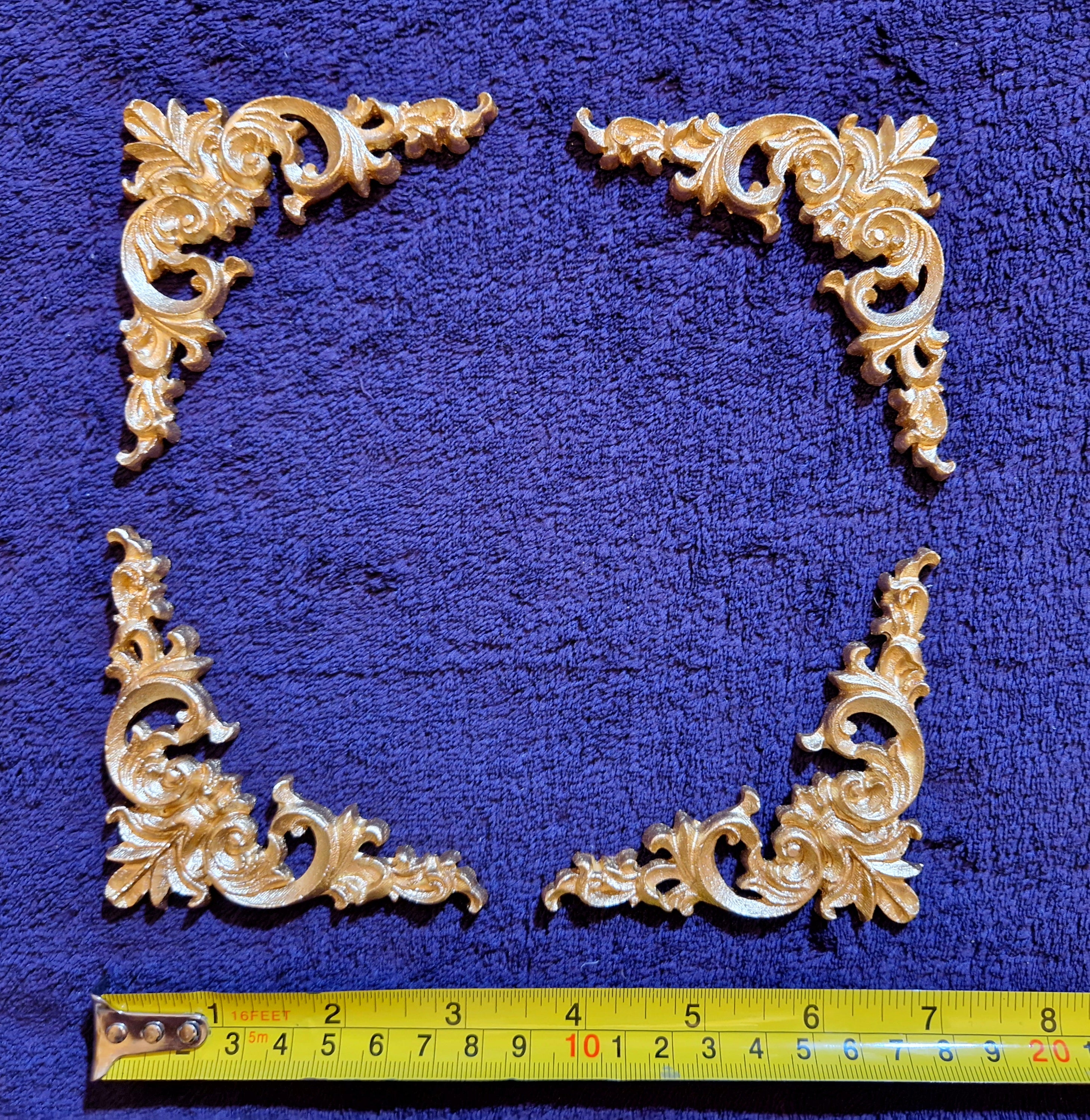 4 CORNERS DECORATIVE MOULDINGS WALL MIRROR DECORATION (No190)