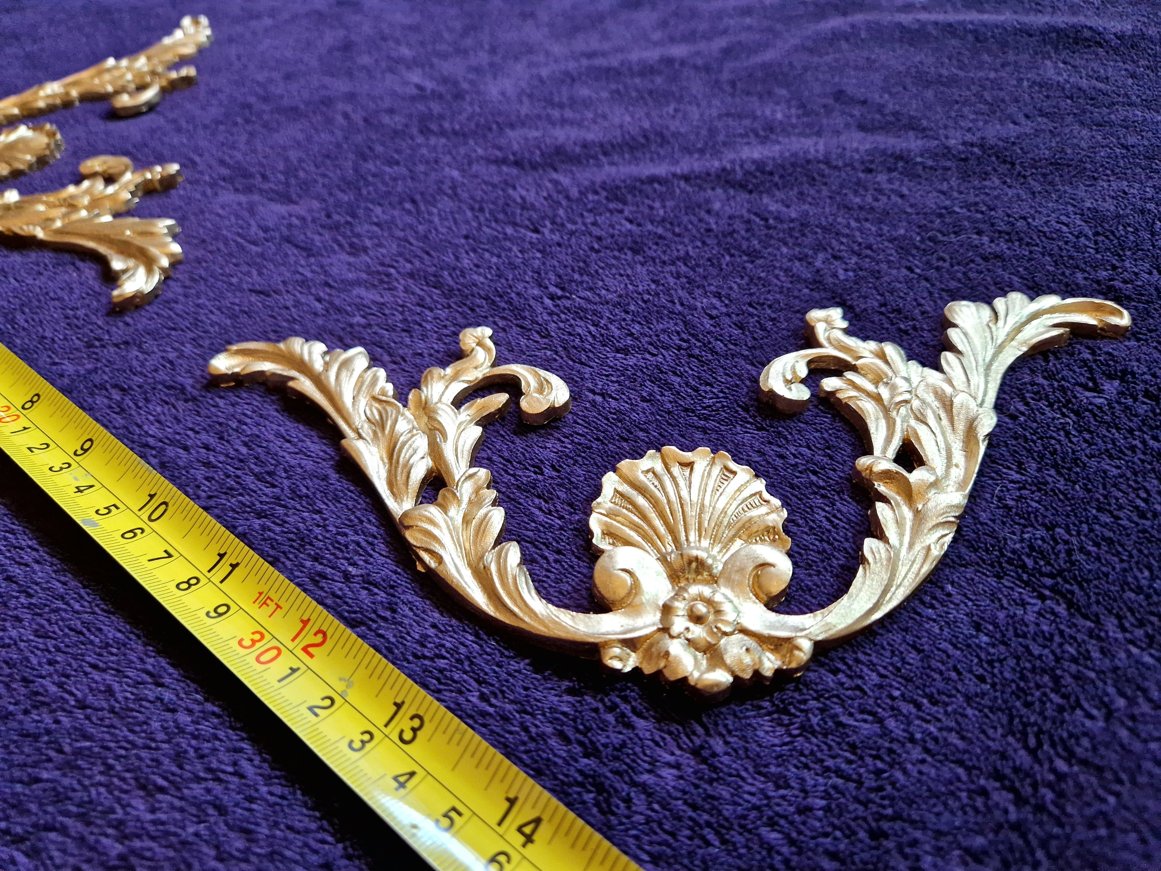 PAIR DECORATIVE MOULDING ANTIQUE STYLE WALL MIRROR DECORATION (No191)