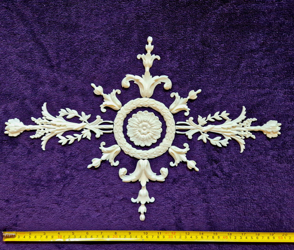 DECORATIVE PLASTIC MOULDING LOUIS XVI ANTIQUE STYLE APPLIQUE GILT WHITE WALL DECORATION (No195)
