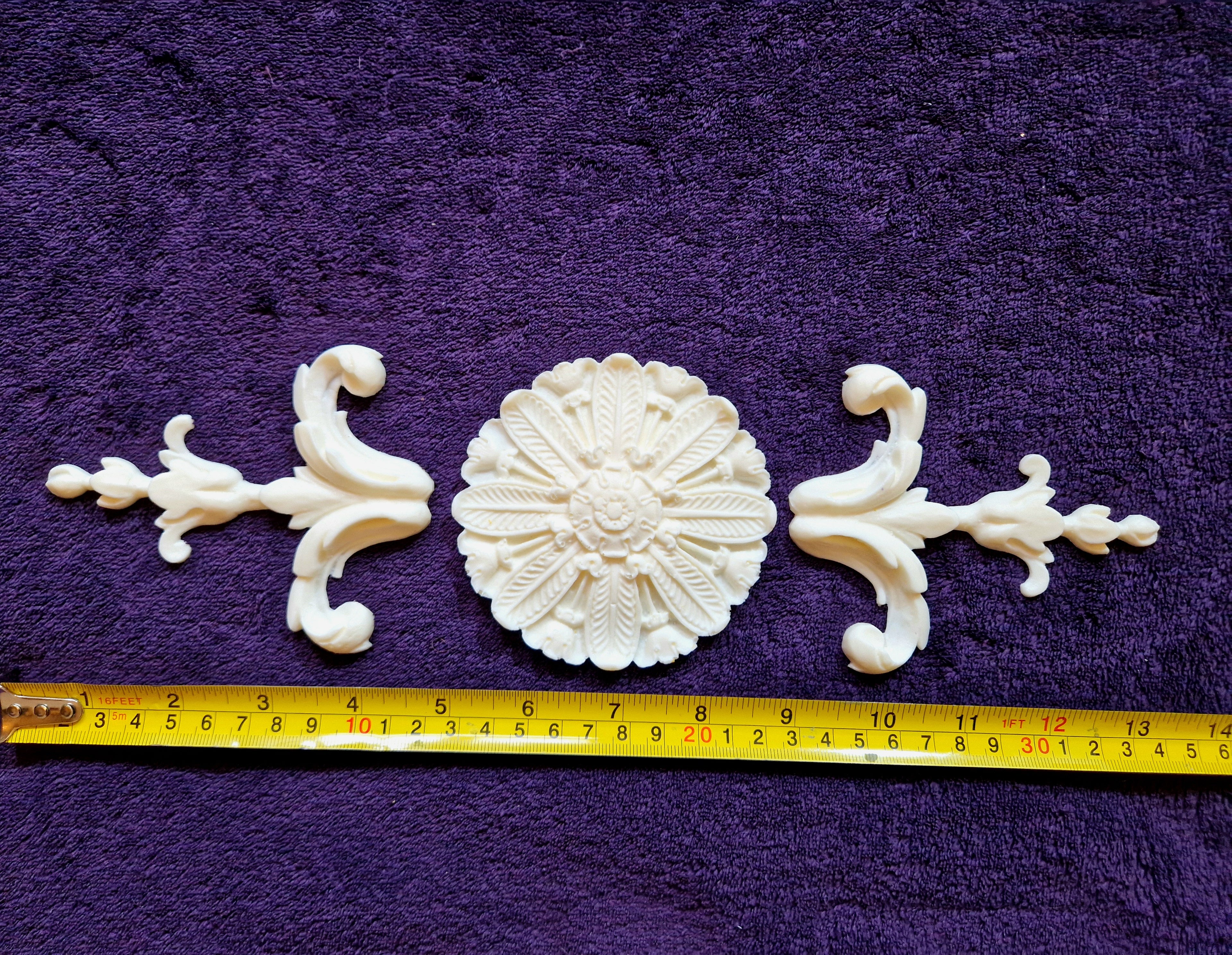 DECORATIVE PLASTIC MOULDING LOUIS XVI ANTIQUE STYLE APPLIQUE GILT WHITE WALL DECORATION (No197)