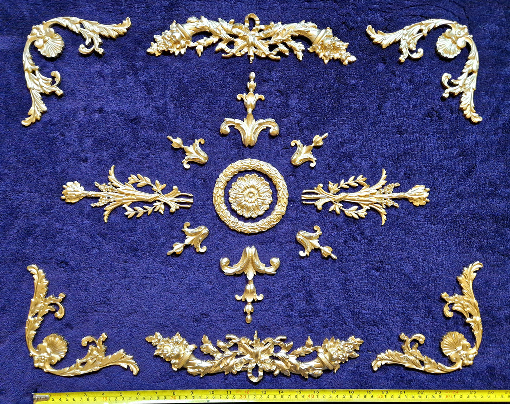 DECORATIVE PLASTIC MOULDING LOUIS XVI ANTIQUE STYLE APPLIQUE GILT WHITE WALL DECORATION (No196)