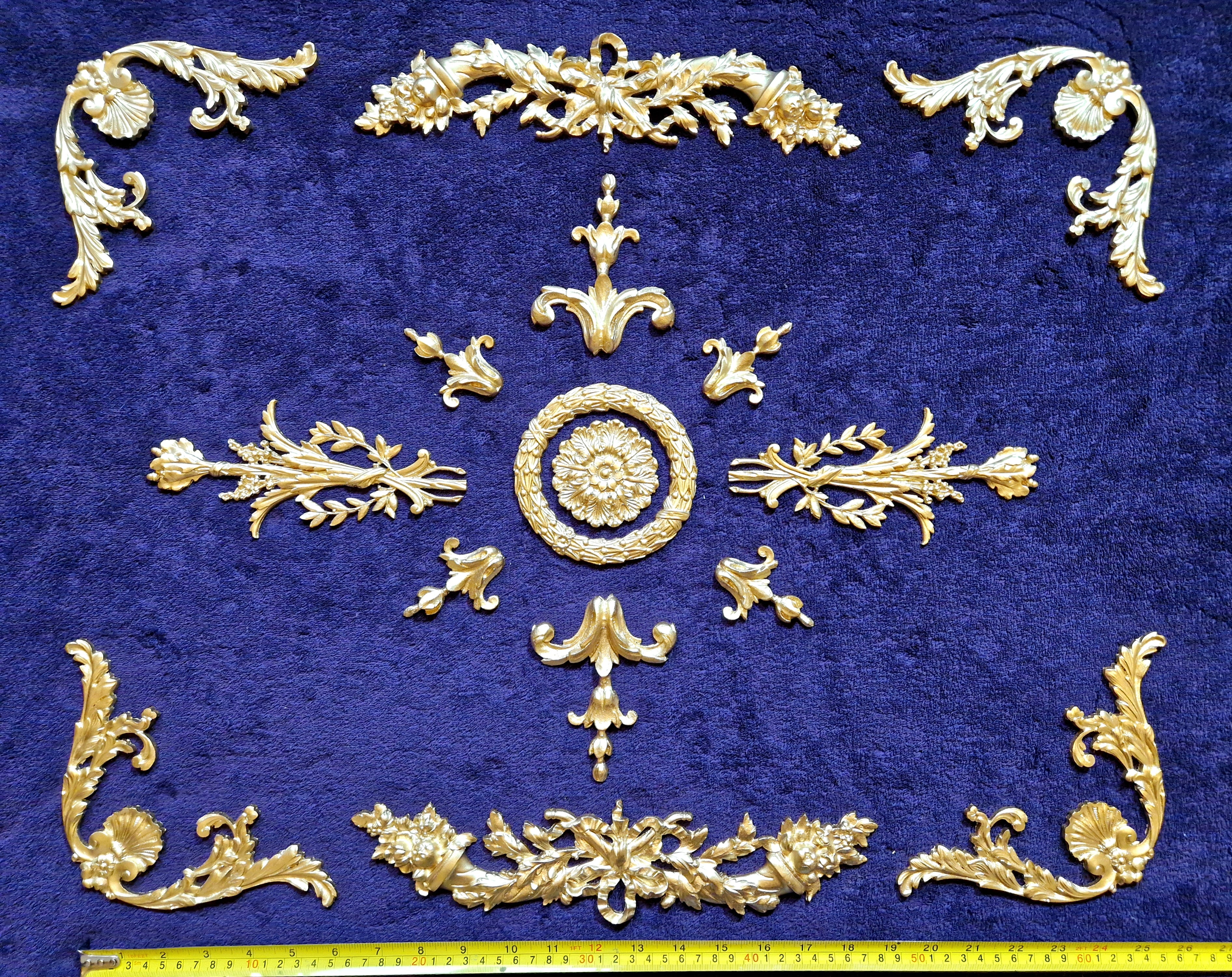 DECORATIVE PLASTIC MOULDING LOUIS XVI ANTIQUE STYLE APPLIQUE GILT WHITE WALL DECORATION (No196)