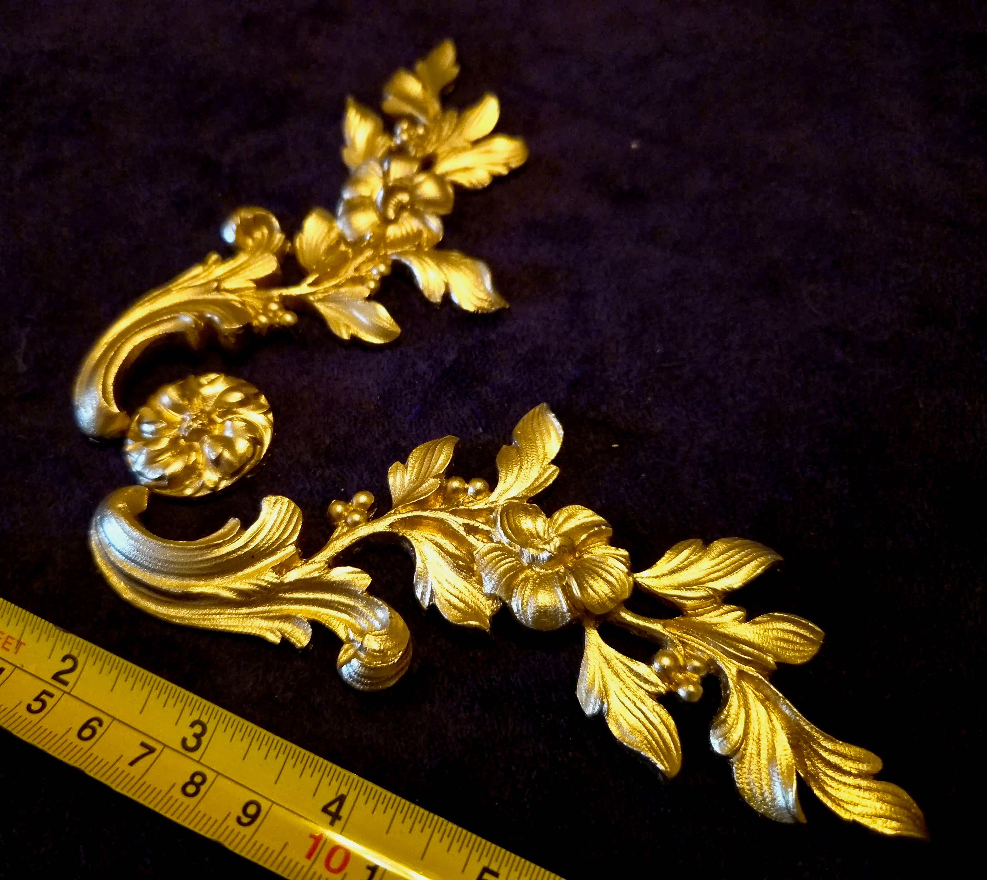 DECORATIVE MOULDING WALL DECORATION CORNER RIBBON FLORAL SWAG (No205)
