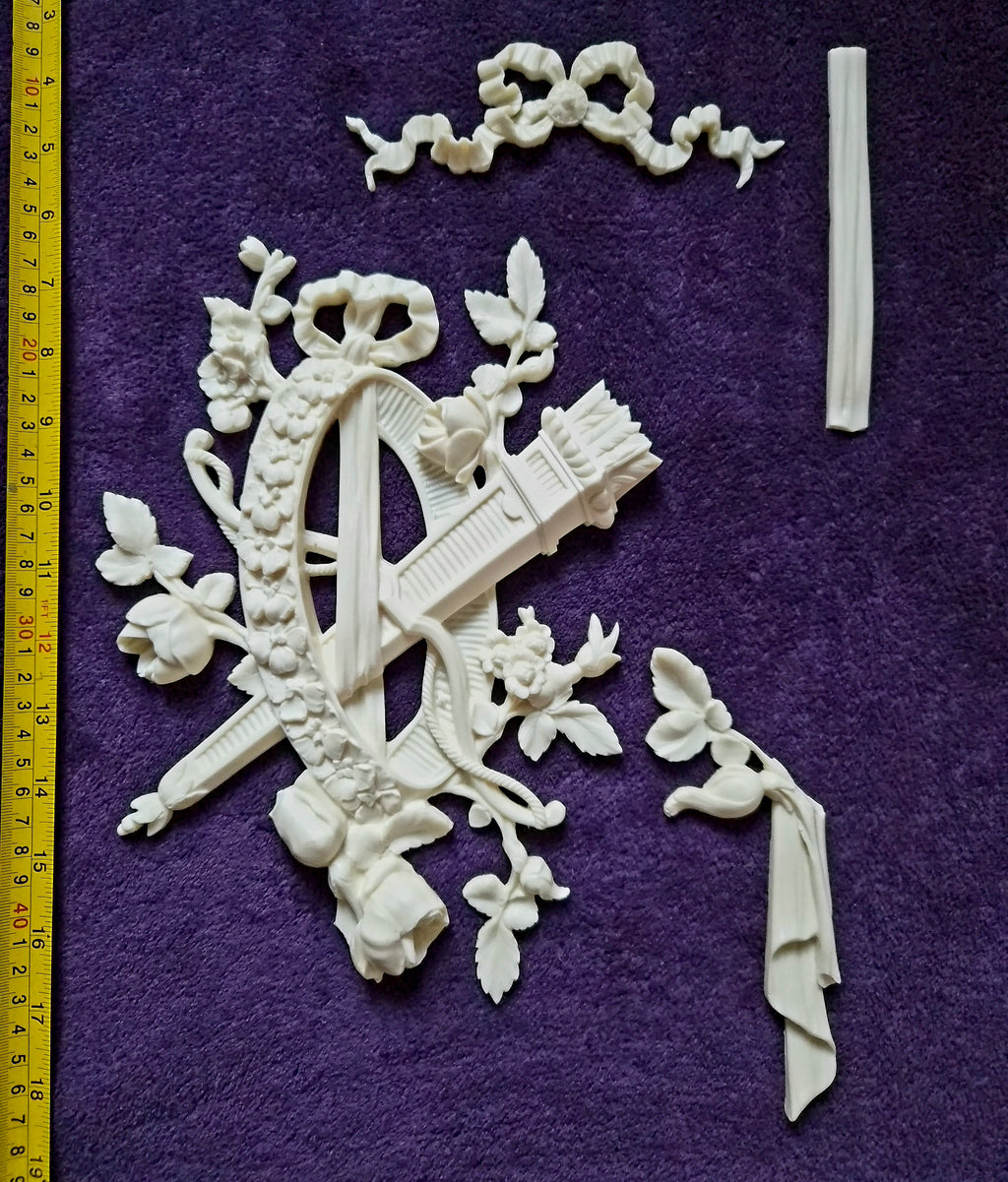 LARGE DECORATIVE PLASTIC PANEL PEDIMENT LOUIS XV APPLIQUE GILT WHITE DECORATION (No207)